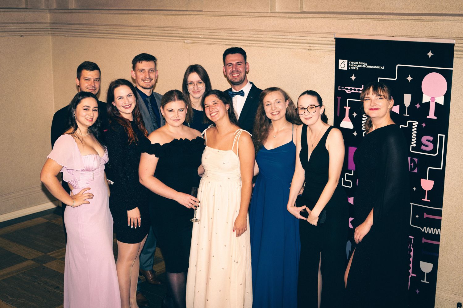  ◳ 2025_11_13__Ples_VSCHT__Jonas_Priskin-19 (jpg) → (originál)